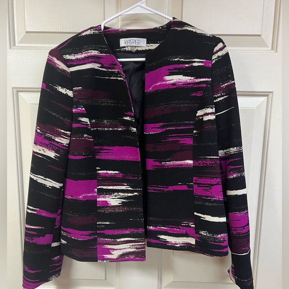 Kasper Jackets & Blazers - Kasper Women's Black and Magenta Blazer